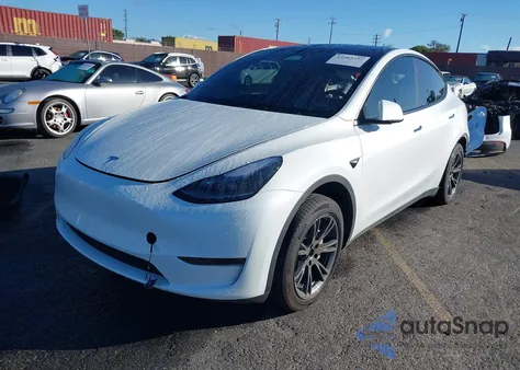 2025 Tesla Model Y Long Range Dual Motor Rear-Wheel Drive from USA, damaged, VIN 7SAYGDED2SF219910